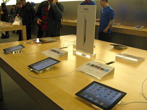 apple store ipad display