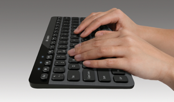 tastiera Logitech Bluetooth Illuminated Keyboard K810