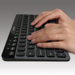 Logitech Bluetooth Illuminated Keyboard K810