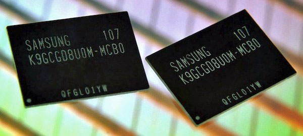 Samsung NAND Flash DDR 2.0 da 64gigabit 